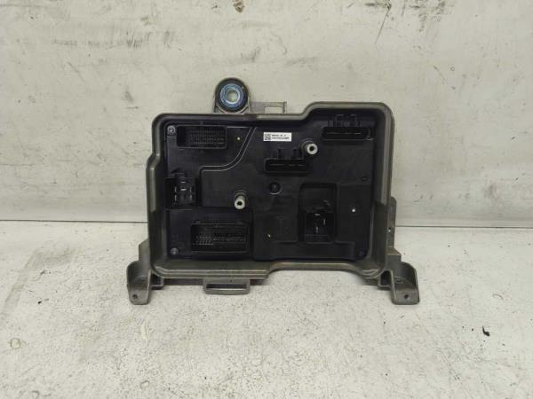 BOITIER ELECTRONIC TESLA - Vue 1